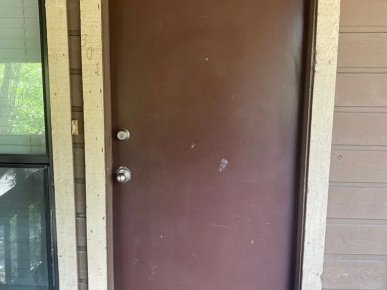 612 Park Pl — Photo 1