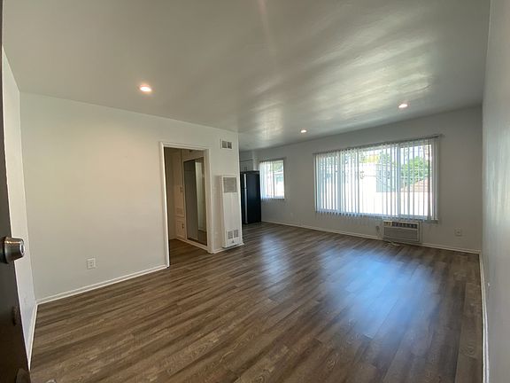 3rd image of 1837 N Gramercy Pl #0