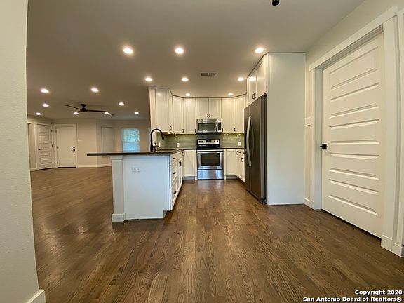 5th image of 10631 Janet Lee Dr