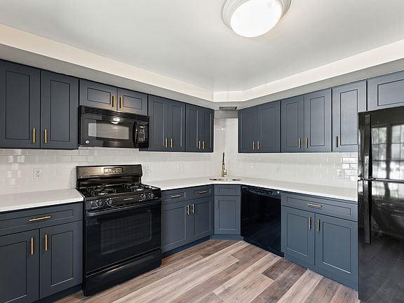 3rd image of 1 Clara Ct #1