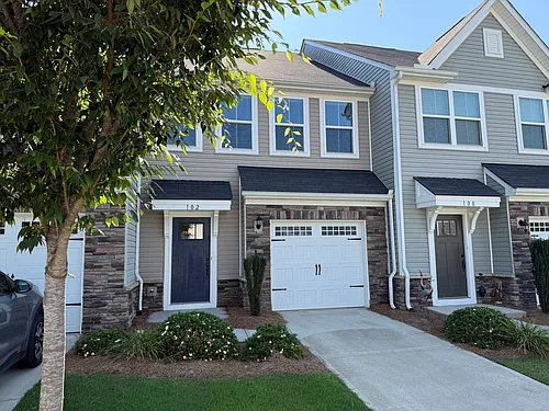 102 McGuires Pl Photo 1