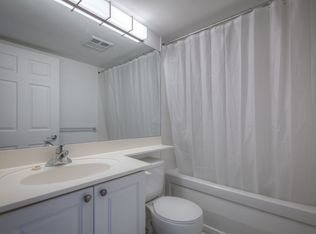 1369 Bloor St W #605, Toronto, ON M6P4J4