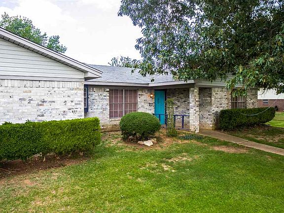 2nd image of 110 Melany Ln