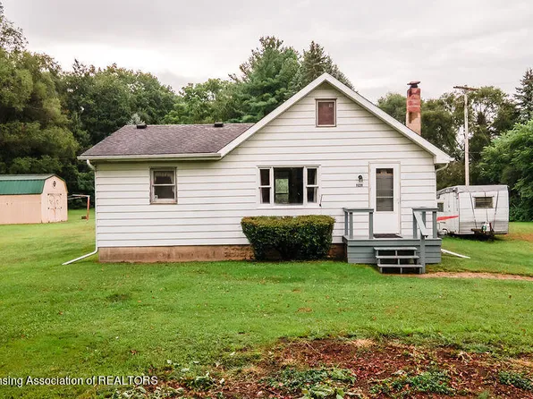 11231 S Dewitt Rd, Dewitt, MI 48820