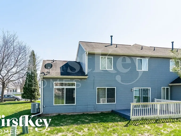 2406 Aspen Dr — Photo 14