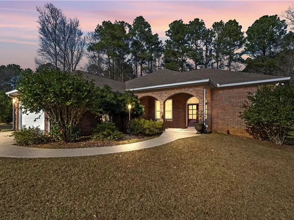 196 Lakeridge Dr, Temple, GA 30179