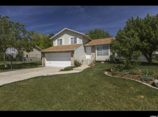 1022 N 600 W, Clinton, UT 84015