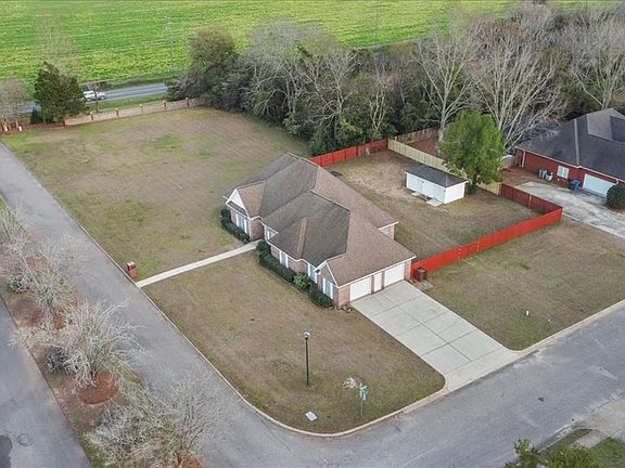4th image of 1101 Whitfield Ave