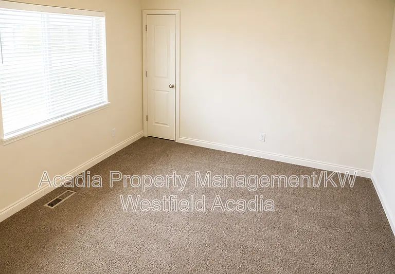 315 E 600 S #1 — Photo 9