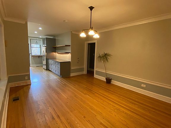 4th image of 5011 N California Ave #1