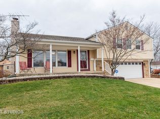 430 Allonby Dr, Schaumburg, IL 60194