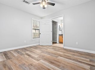 dh449-D27, Auburn, AL 36832
