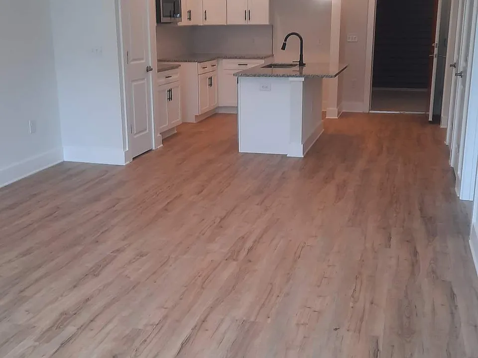 340 E Franklin Tpke