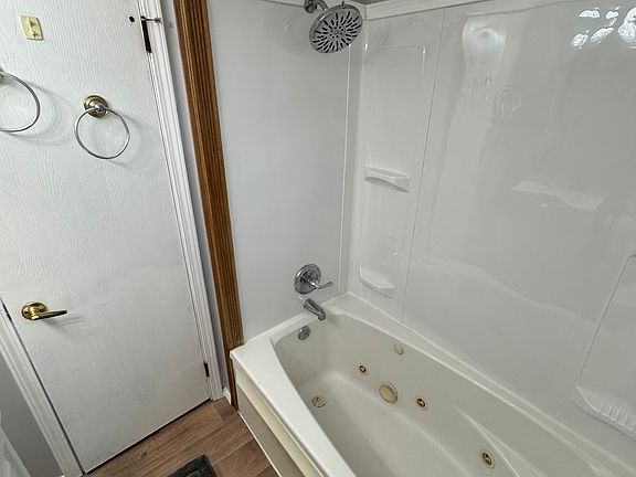 3rd image of 232 Polaris St