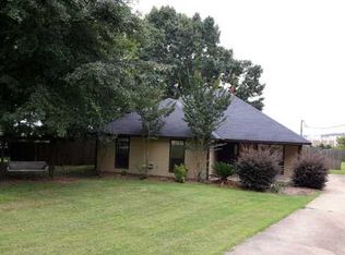 4790 Summit Cir, Millbrook, AL 36054