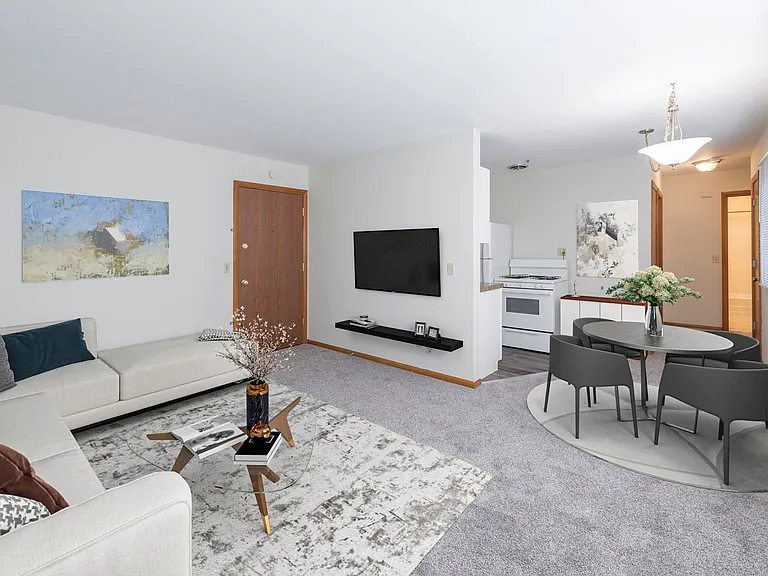 224 Cedar Lake Road North — Photo 3