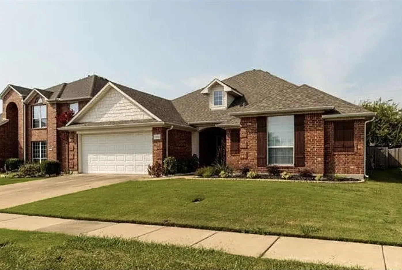 4 bed, 1881 sqft, $2,600 — Photo 1