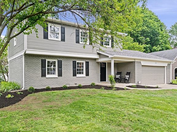 2nd image of 1054 Elmwood Cir