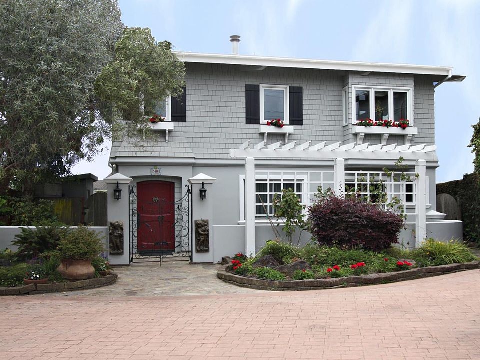 1st image of 504 Cliff Dr