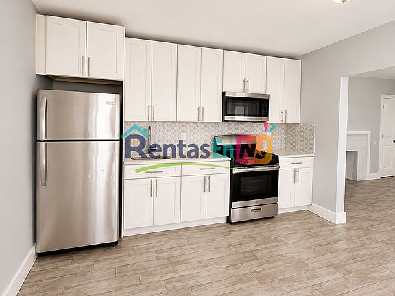 5th image of 187-189 Vermont Ave #1