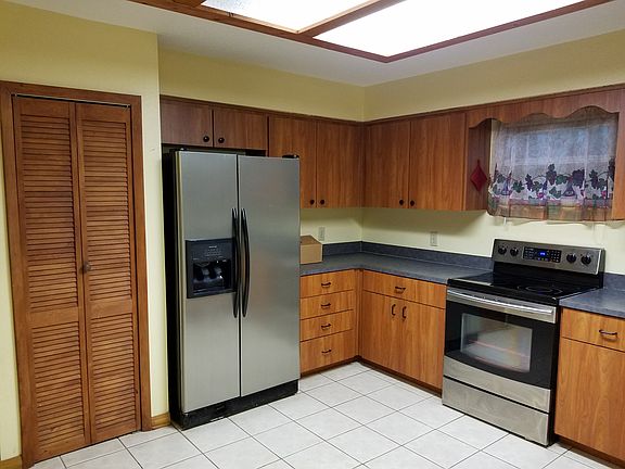 3rd image of 3041 Corona Dr