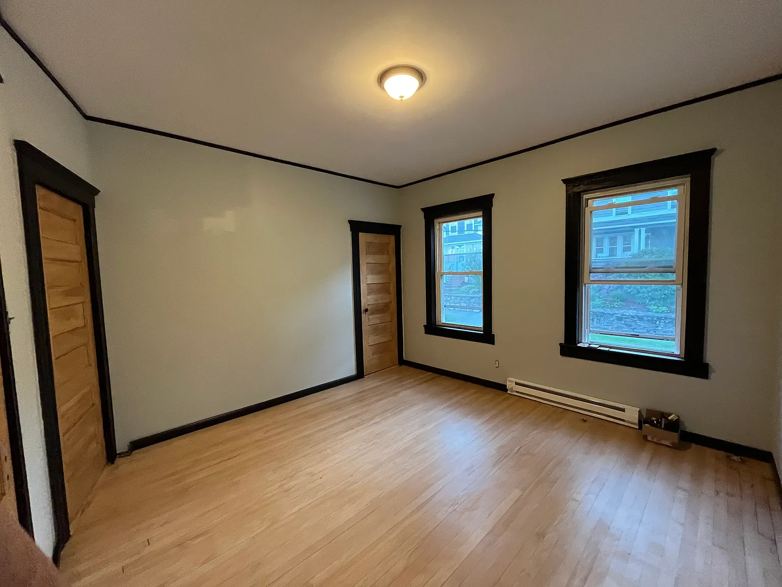 11 Boardman St — Photo 2