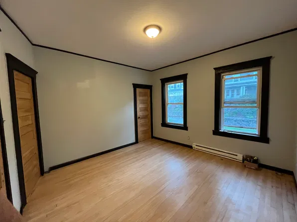 11 Boardman St #2, Worcester, MA 01606