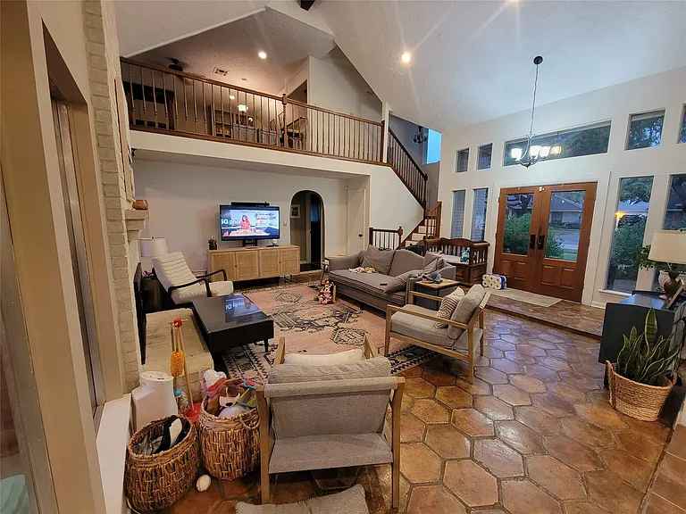 12403 Tottenham Dr — Photo 10