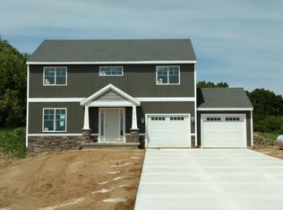 2869 Beaver Trl, Middleville, MI 49333