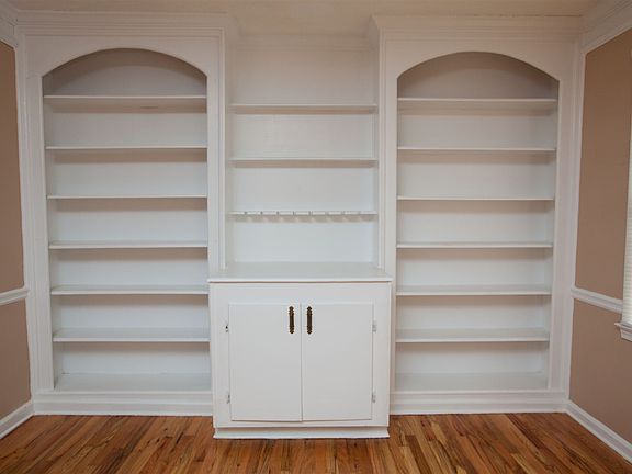 4th image of 117 Regal Way