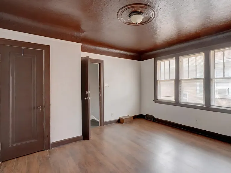 15076 Sussex St #3 — Photo 3