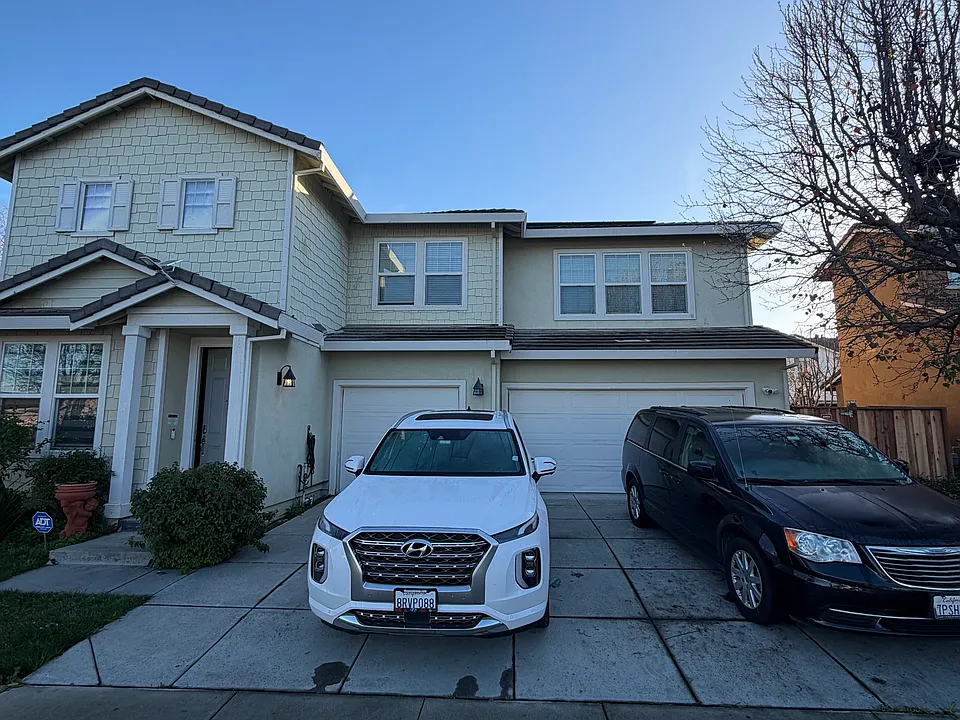 8520 Kern Ave #2
