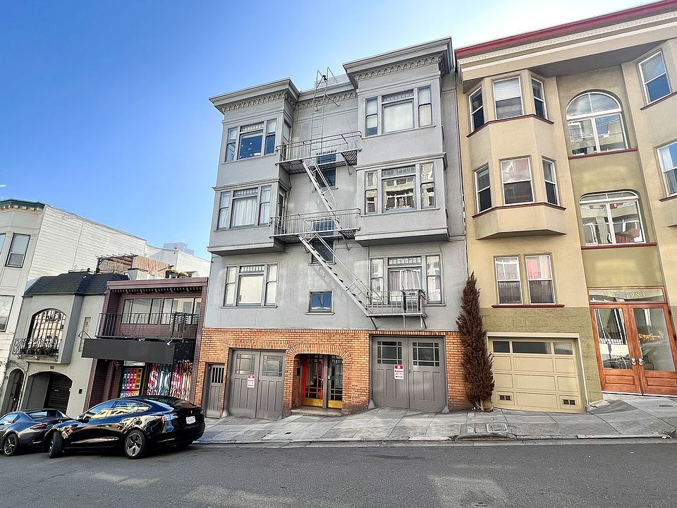 1st image of 971 Pacific Ave APT 4