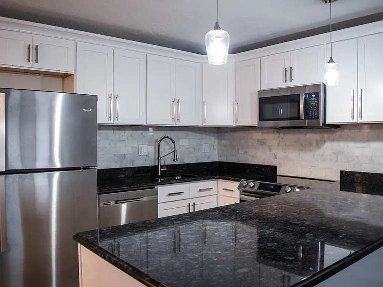 467 Whalley Ave #T — Photo 1