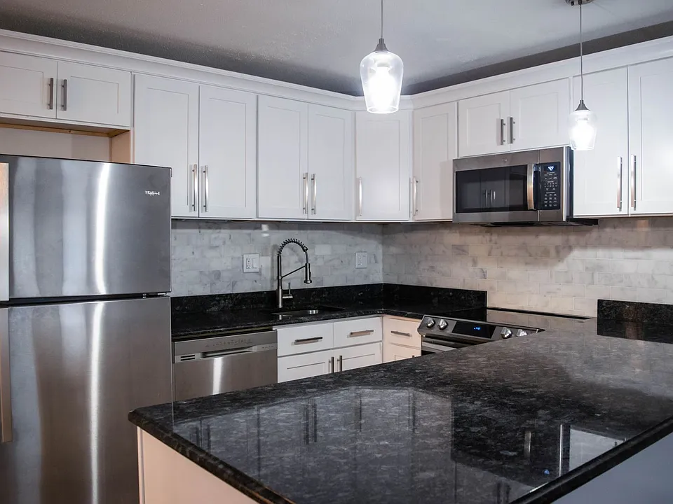 467 Whalley Ave #T