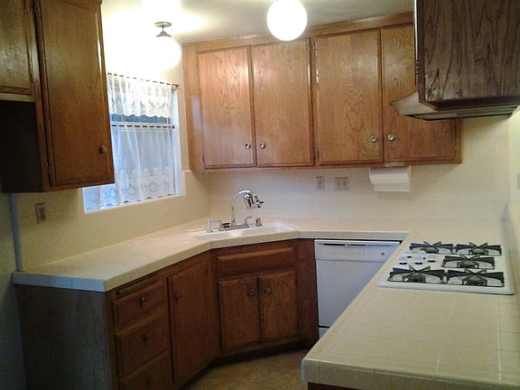 2nd image of 1517 Cota Ave
