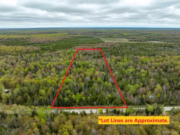 Et Rd, Trenary, MI 49891