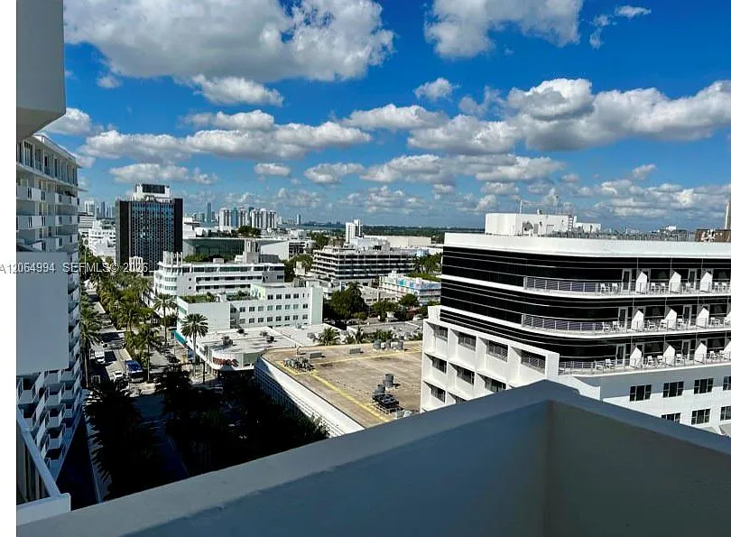 100 Lincoln Rd #1541
