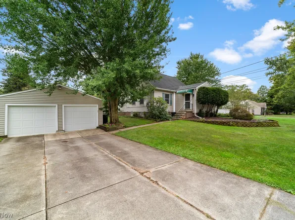 11099 Albion Rd, North Royalton, OH 44133