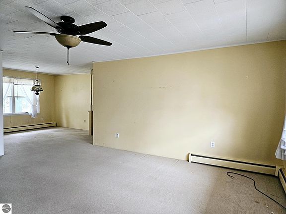 4th image of 1100 Margo St
