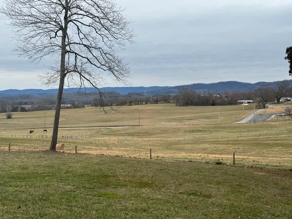 2576 Plantation Dr, Russellville, TN 37860