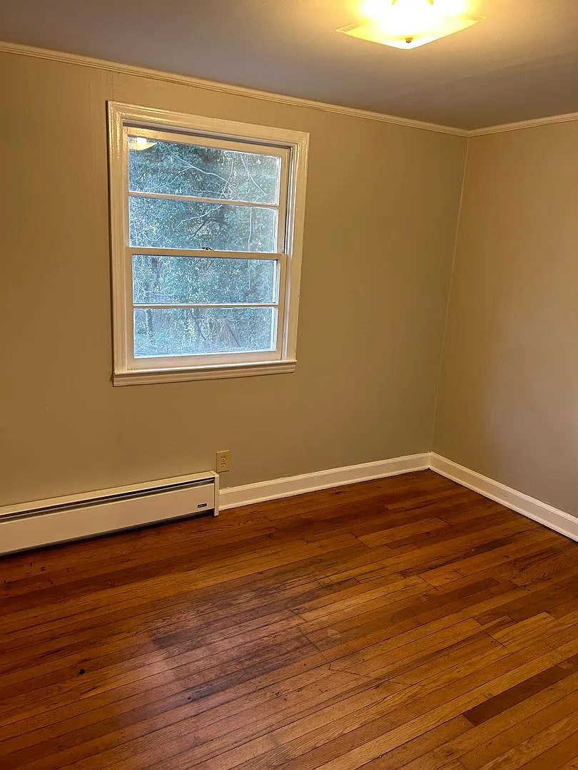 3 Bedroom/ 1 bath Home — Photo 4