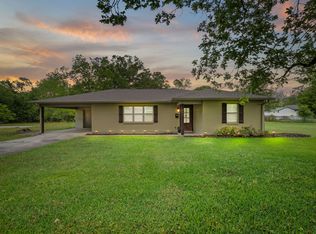 602 Bilbo St, Deridder, LA 70634