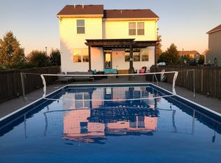 1910 Hackberry Ln, Shakopee, MN 55379