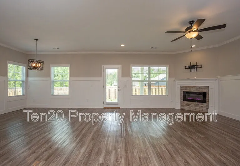 9827 Yellow Pine Rd — Photo 25