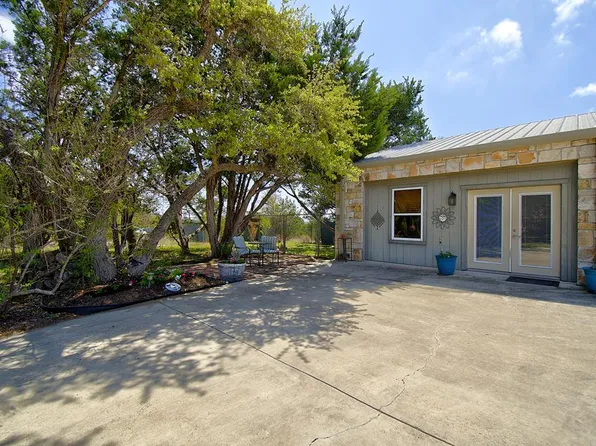 110 Real Woods Vw, Kerrville, TX 78028