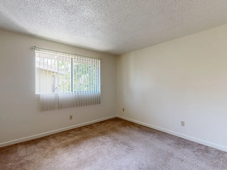 Pointe at Northridge — Photo 59