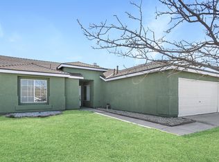 1008 Oakwood Ln, Rosamond, CA 93560