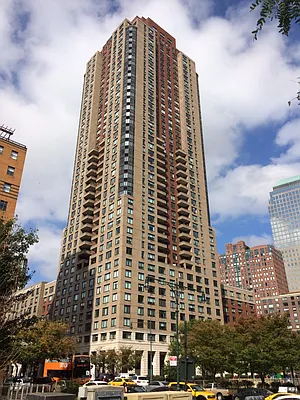 Rented by Douglas Elliman | media 14