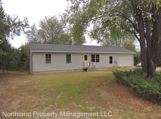 18171 Virginia Cir, Interlochen, MI 49643